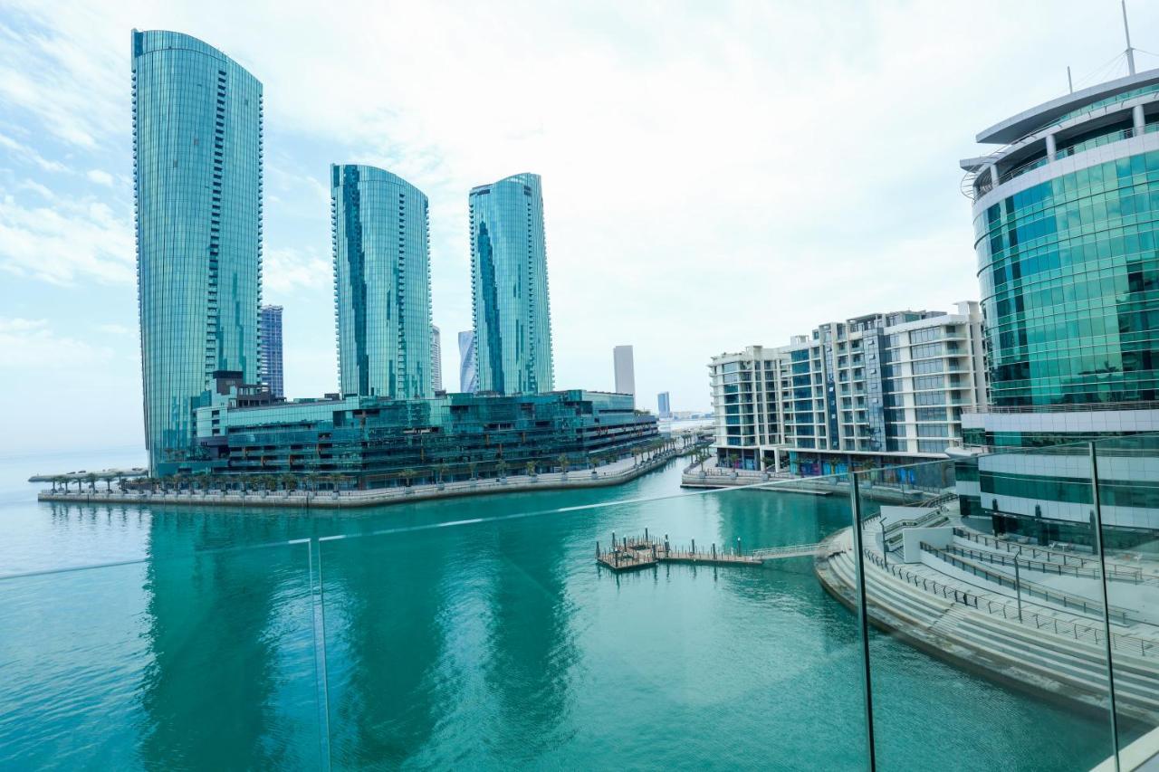 Charthouse Bahrain Hotel Manama Luaran gambar The residential complex of Al Bandar