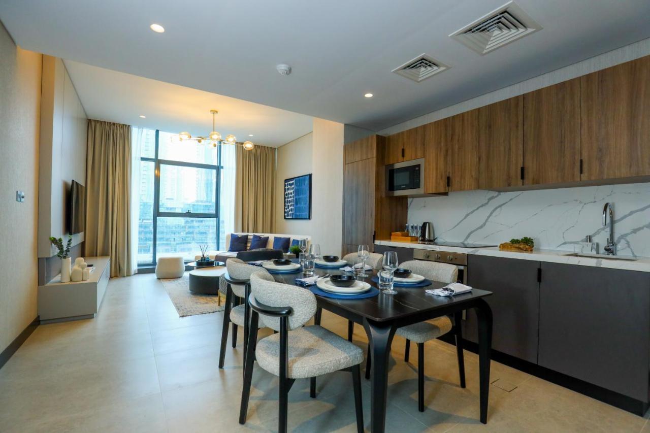 Charthouse Bahrain Hotel Manama Luaran gambar A typical apartment