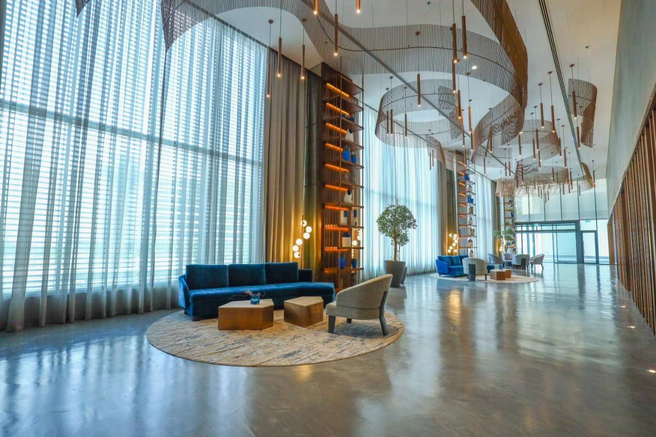 Charthouse Bahrain Hotel Manama Luaran gambar The lobby of the hotel