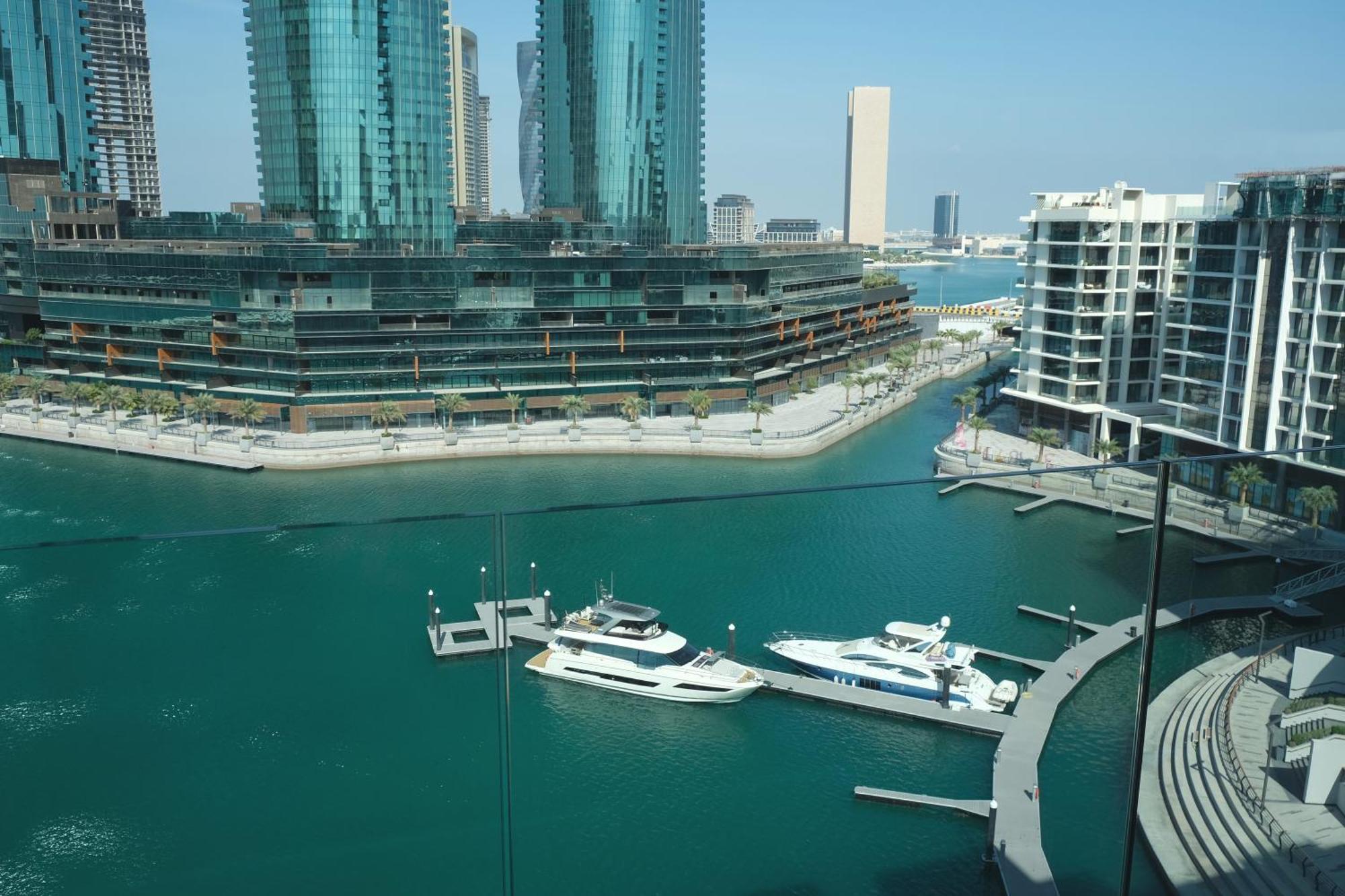 Charthouse Bahrain Hotel Manama Luaran gambar The Marina
