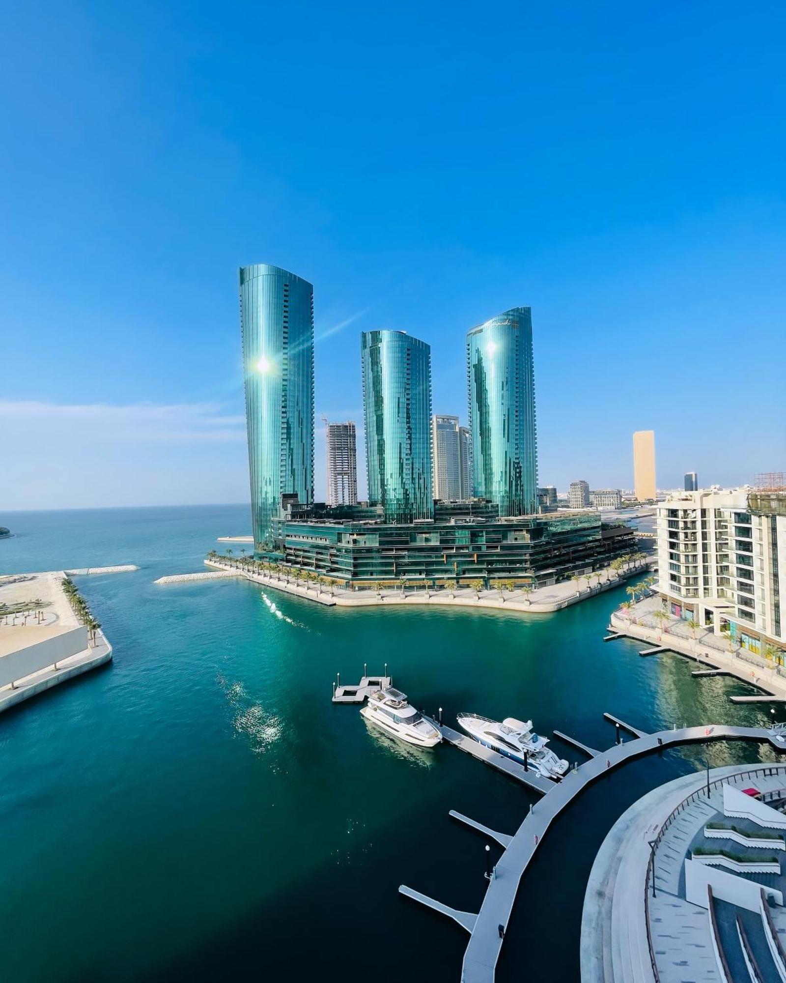 Charthouse Bahrain Hotel Manama Luaran gambar The complex in 2018