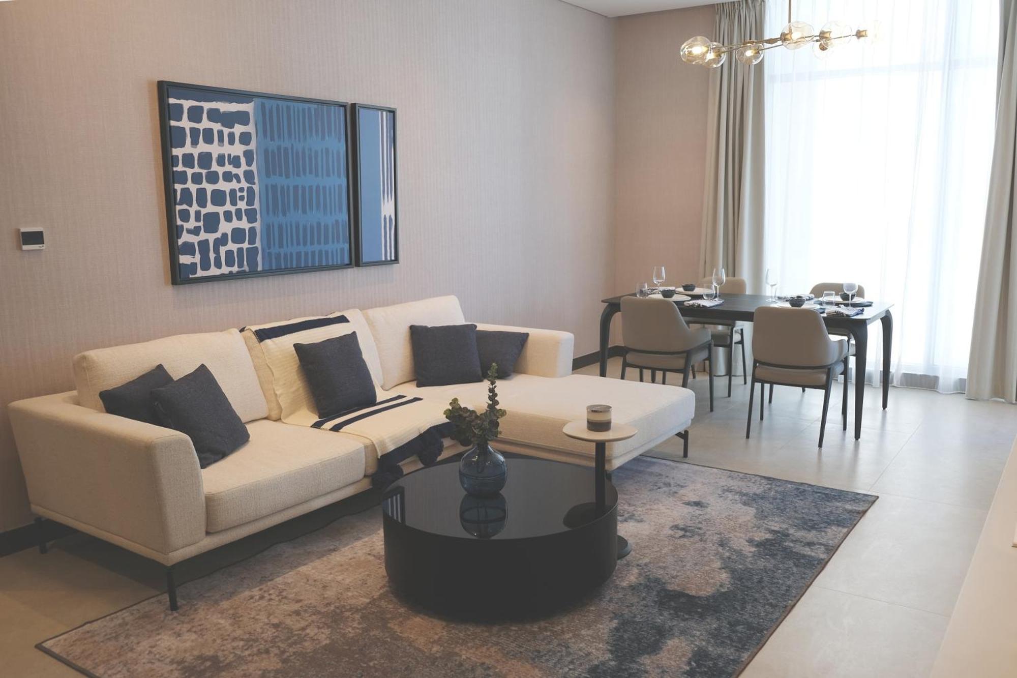 Charthouse Bahrain Hotel Manama Luaran gambar Living room